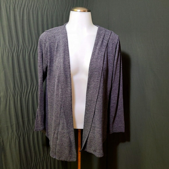 Rue21 Sweaters - Rue 21 lightweight cardigan